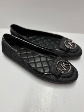 MICHAEL Michael Kors Logo Animal Print Black Ballet Flats Sz 7.5